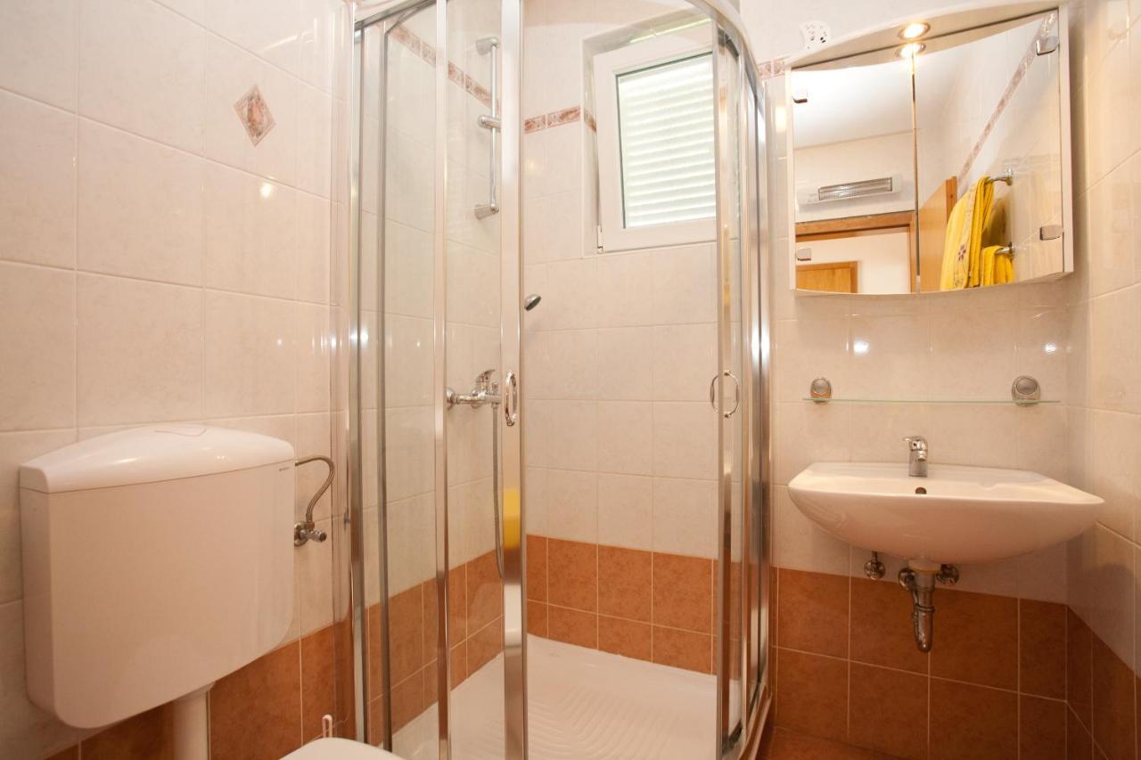 Apartments Glibo Near The Sea And Town Center! كرك المظهر الخارجي الصورة