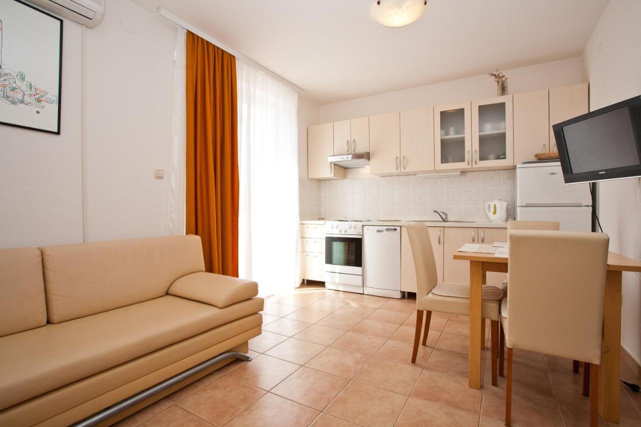 Apartments Glibo Near The Sea And Town Center! كرك المظهر الخارجي الصورة