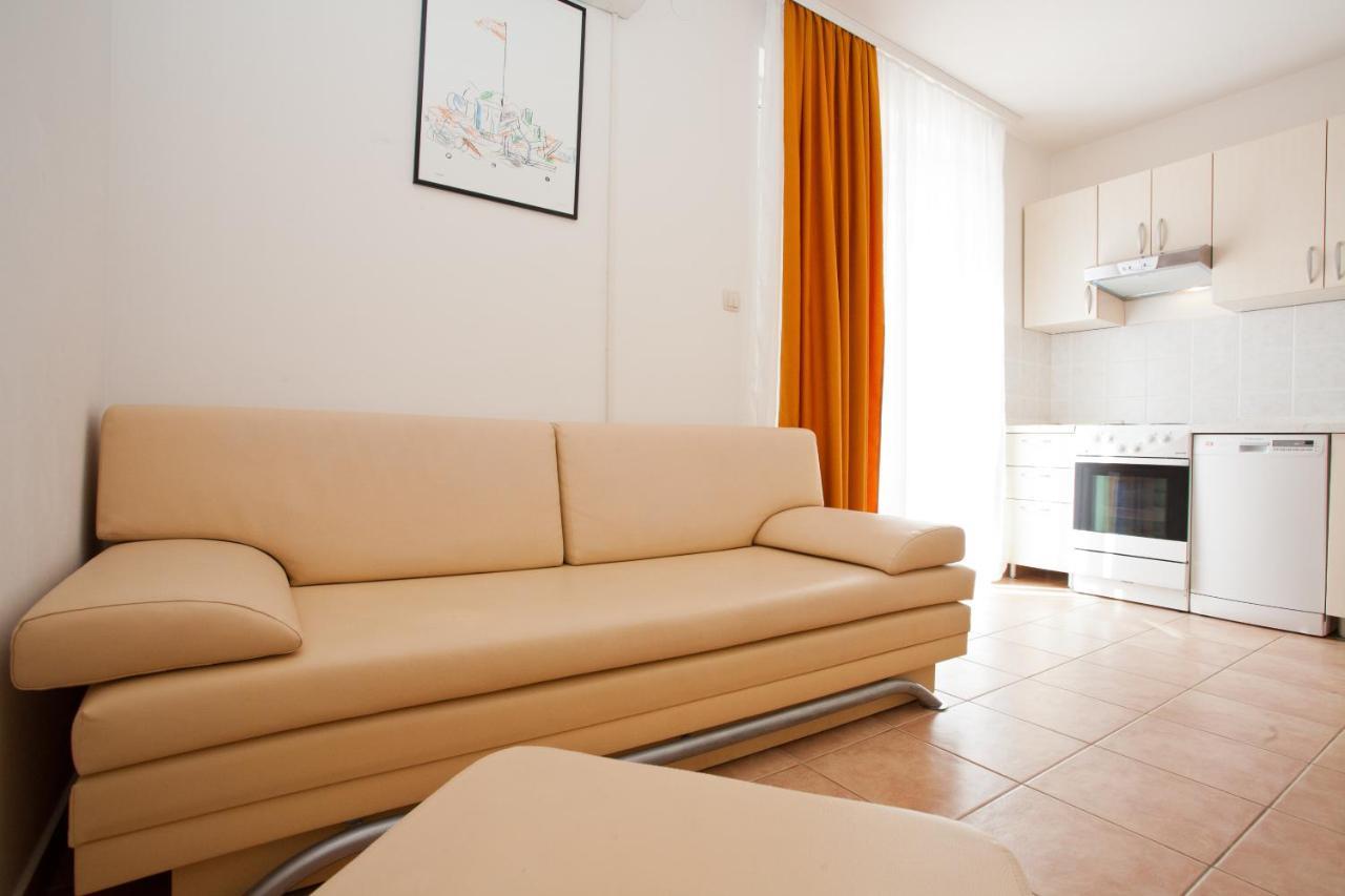 Apartments Glibo Near The Sea And Town Center! كرك المظهر الخارجي الصورة